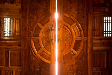 Fototapeta premium open door light