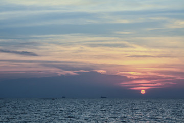 Naklejka premium sunset sky clouds background