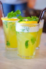 Lemon mojito cocktail with fresh mint