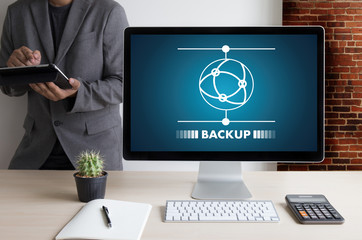 LIVE STREAMING Backup Download copies of data Computing Digital Data transferring , STREAMING Download file