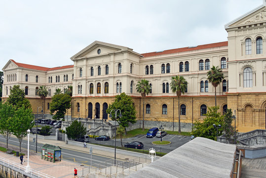 alte Universit&auml;t Deusto in Bilbao