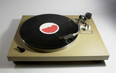 Turntable with disc
