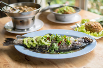 Steamed fish with lemon