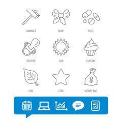Fototapeta premium Money bag, star and bow icons. Leaf, pacifier and sun linear signs. Cupcake, pills and hammer flat line icons. Report file, Graph chart and Chat speech bubble signs. Laptop and Calendar web icons