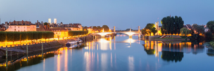 Obraz premium Panorma of Chalon sur Saone, France