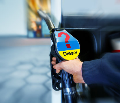 Tankbetrug Bilder – Durchsuchen 214 Archivfotos, Vektorgrafiken und ...