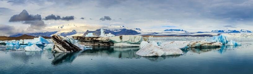 Icelandic Glacier Lagoon - obrazy, fototapety, plakaty