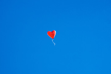 Fototapeta premium Herzluftballon
