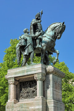 Ludwig IV monument in Munich, Germany. It was erected in 1905. Relief on the pedestal depicts the scene from Battle of Muhldorf (1322). Text above the relief reads: "The baker fought like true knight"