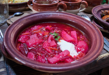 traditional slowian meals in tableware