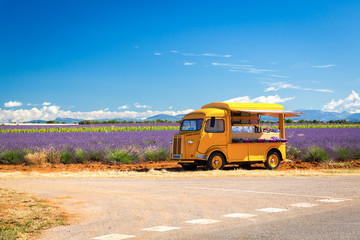Mobile souvenirs shop at lavender fields near Valensole, Provence, France - 166392166