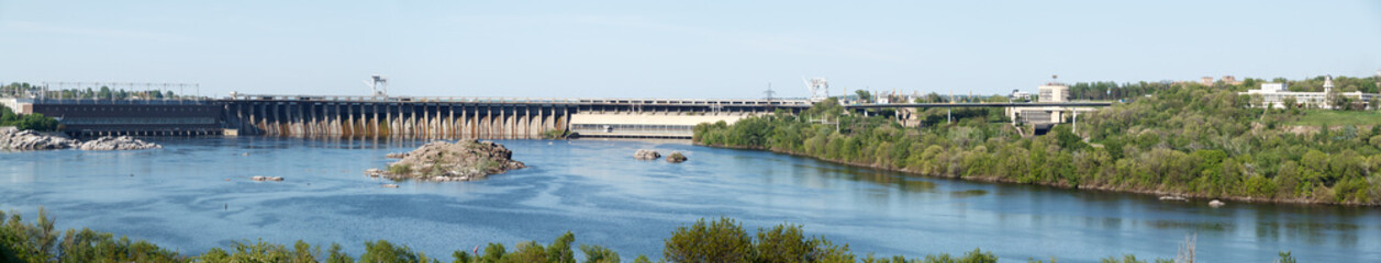 Fototapeta na wymiar Hydroelectric power station