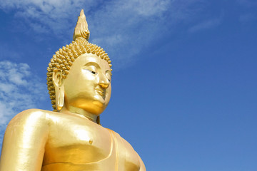 Obraz premium close up outdoor big buddha image in temple for people respect