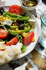 Salad with tomato and green pepper