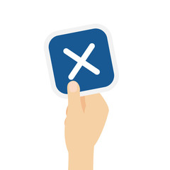 Hand hält Bierdeckel mit Kreuz