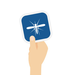 Hand hält Bierdeckel mit Mosquito