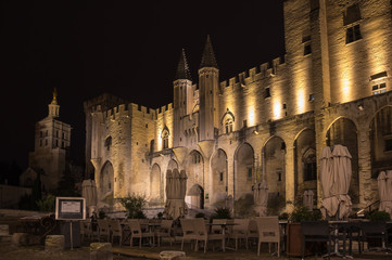 Fototapeta na wymiar Avignon pope palace