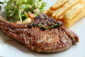 grill pork chops steak