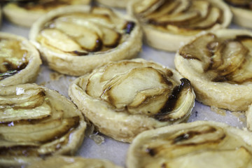 Caramelized apple pie
