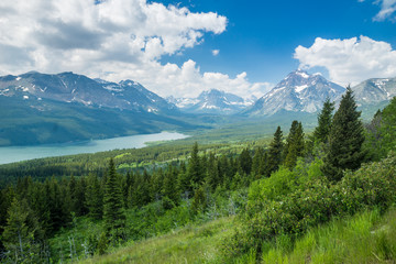 Fototapeta na wymiar Landschaft im Glacier National Park, Montana