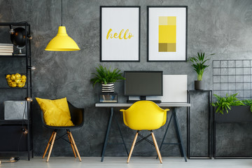 Office area with yellow decor - obrazy, fototapety, plakaty