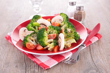 broccoli,mushroom and tomato