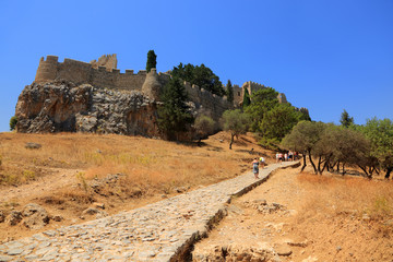 Zamek Lindos na wyspie Rodos w Grecji.