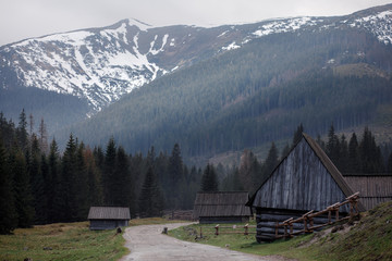 The shack on the mountain trails