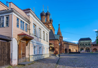 Krutitskoe podvorie: beautiful and well preserved piece of old Moscow with view of the Church of the Assumption of the Blessed Virgin Mary