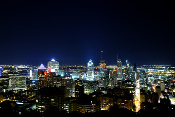 Fototapeta na wymiar Night in Montreal