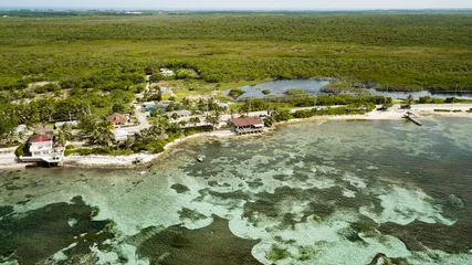 Crédence de cuisine en verre imprimé Plage de Seven Mile, Grand Cayman Aerial view of a coral lagoon and the northern coastline of Grand Cayman, Caribbean
