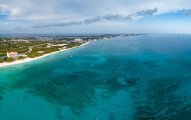 Fototapeta na wymiar Seven Mile Beach panorama on Grand Cayman island
