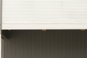 トタン　イメージ　外観に貼った　施工例