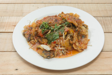 oysters fried in egg batter (Hoi Tod) on plate