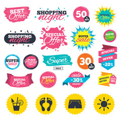 Obraz premium Beach holidays icons. Cocktail, human footprints.