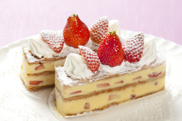 イチゴミルフィーユケーキ