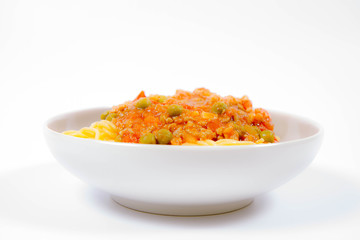 Gluten-free Spaghetti bolognese with pea (corn and rice pasta)