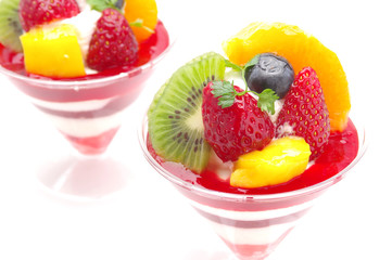 フルーツパフェ