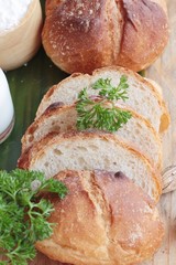 Whole wheat bread is delicious with milk