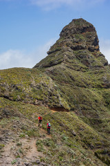 Wanderung im Anaga Gebirge bei Taborno auf Teneriffa mit Meerblick und Bergblick