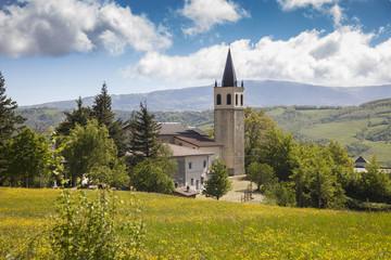 Italia,Appennino Tosco Emiliano, una chiesa a Trasserra,Castiglion dei Pepoli