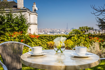 café avec vue sur Paris