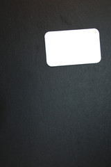 Leeres Textfeld Notizzettel auf einer Schiefertafel Textfreiraum
