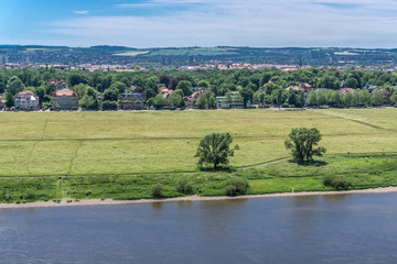 Fototapeta na wymiar View of the river Elbe near Dresden