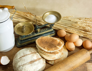 Vintage baker display
