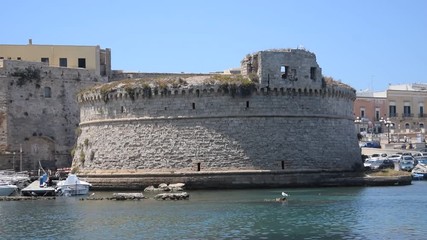 Gallipoli Caddhrìpuli Апулия Caḍḍìpuli 갈리폴리
 Angevine-Aragonese Castello Angioino 이탈리아 Գալիպոլի 意大利 Castle Salento 加里波利 Apulia Puglia Italia video sotuhern Ապուլիա Галлиполи Italy Perla dello Ionio 