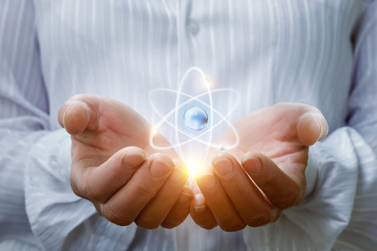 Atom in the hands .