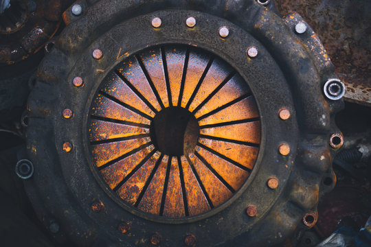 scrap clutch in vehicle repair plant