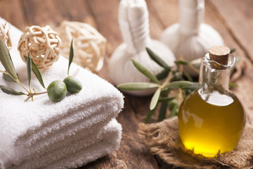 Obraz na płótnie Canvas Olive oil soap and bath towel.