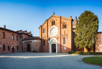 Fototapeta na wymiar The Abbey of Viboldone